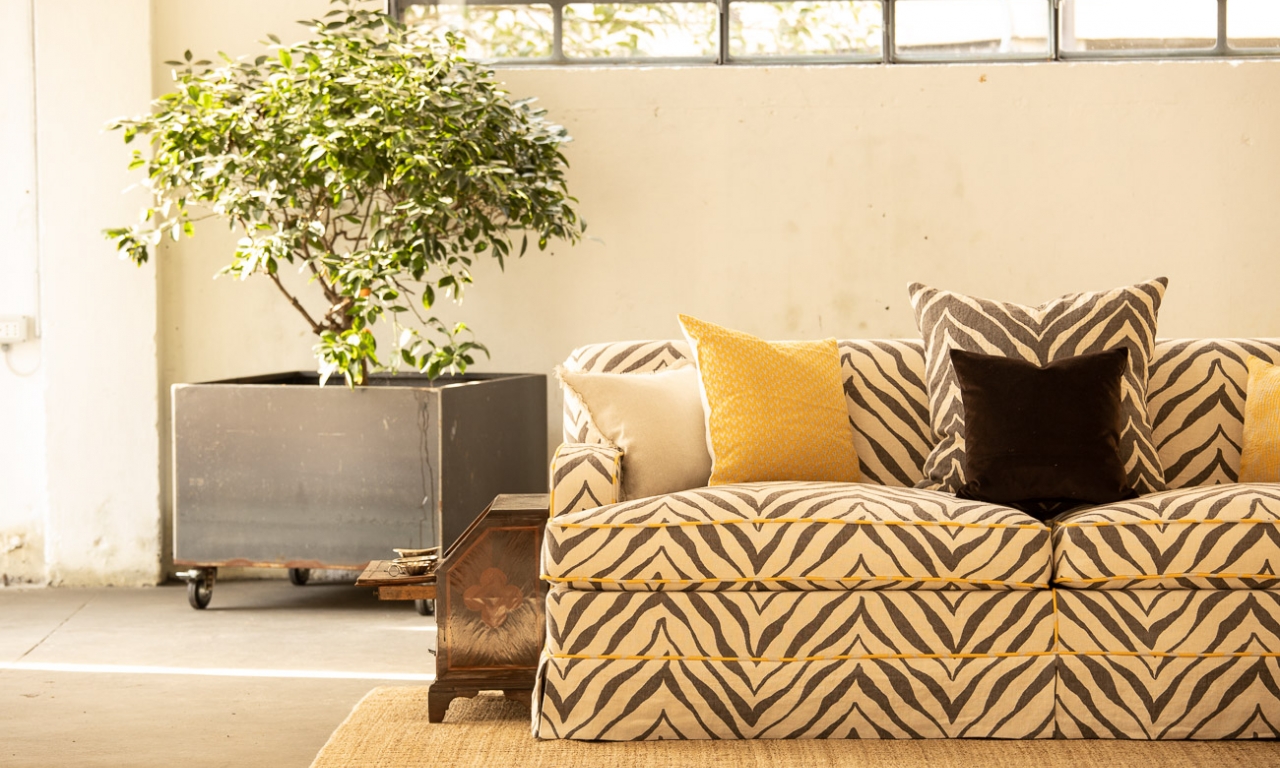 ROOTS Collection - sofa in new Pienza Okapi