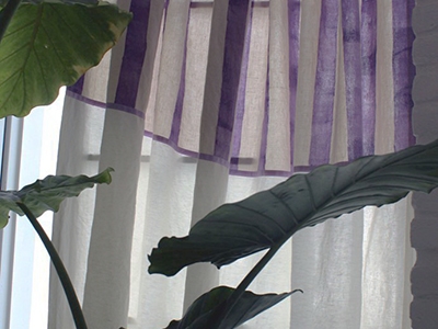 Printed linen curtains in Ombrellino amethyst